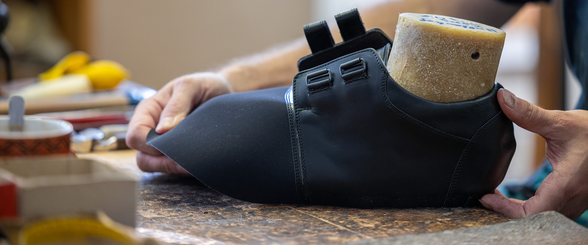 Handgefertigte orthopädische Schuhe